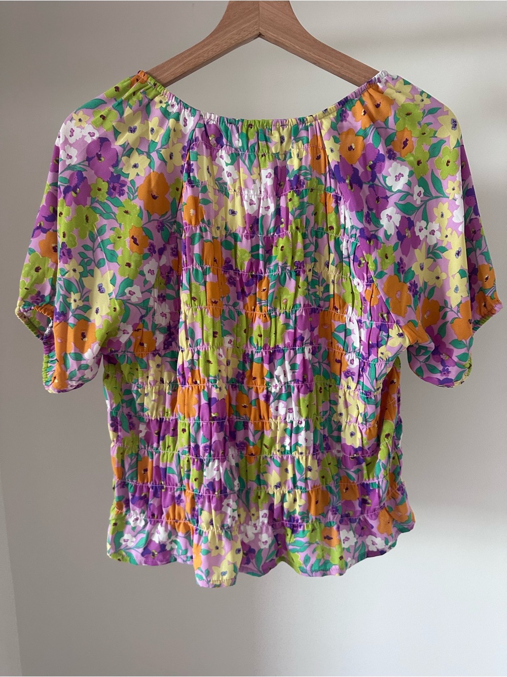 NWT Sanctuary Multicolor Floral Smocked V-Neck Blouse - Picture 6 of 6